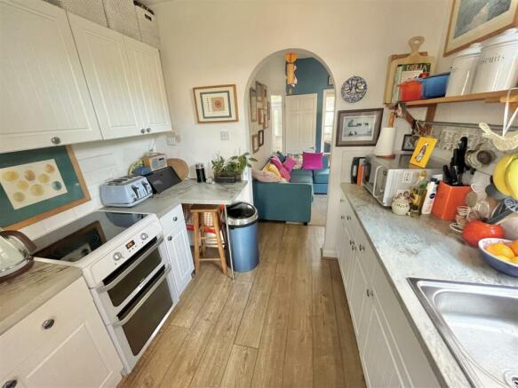 Kitchen Aspect 2.jpg