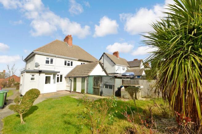 HOUSE REAR