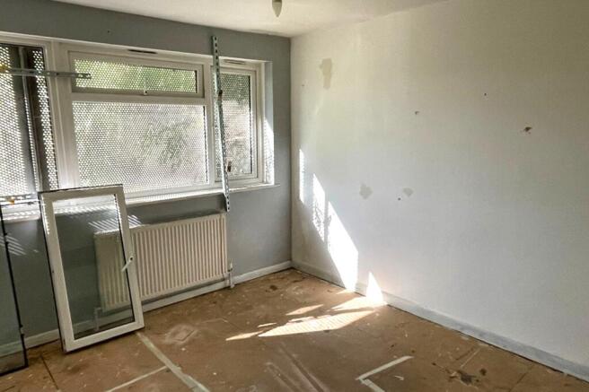 15 Chaucer Walk, Hemel Hempstead HP2 7PF