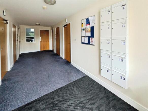 Entry/Letterboxes