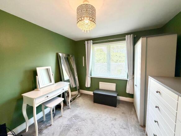 2 bed Apartment for sale Image 12