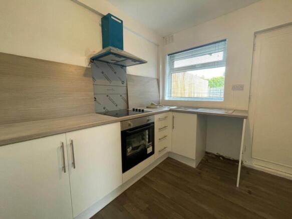 3 bed House to rent Image 4