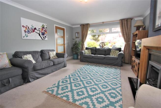 Living Room 1.jpg