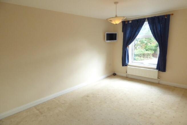 Bedroom 1 - 1
