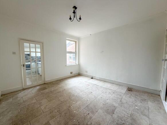 2 bed Terraced for sale Image 7