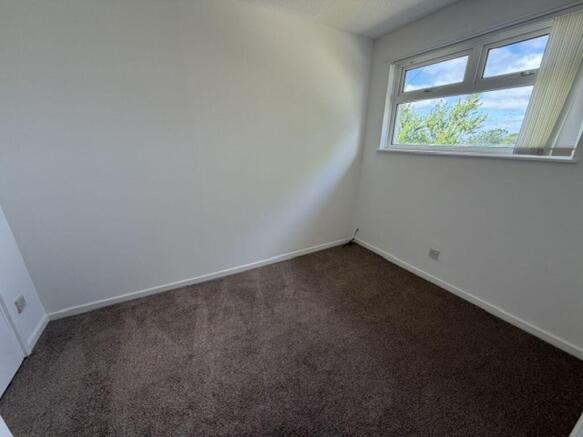 3 bed Terraced to rent Image 4