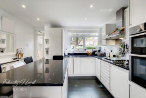 49, Westbourne Road, London N7 8AD