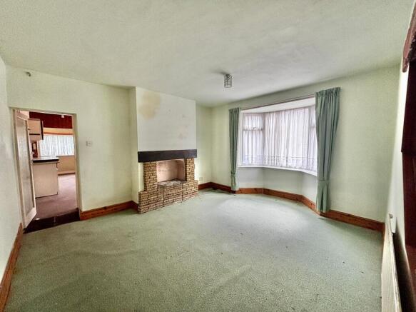 3 bed Semi-Detached for sale Image 6