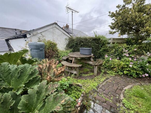 Garden 2.jpg
