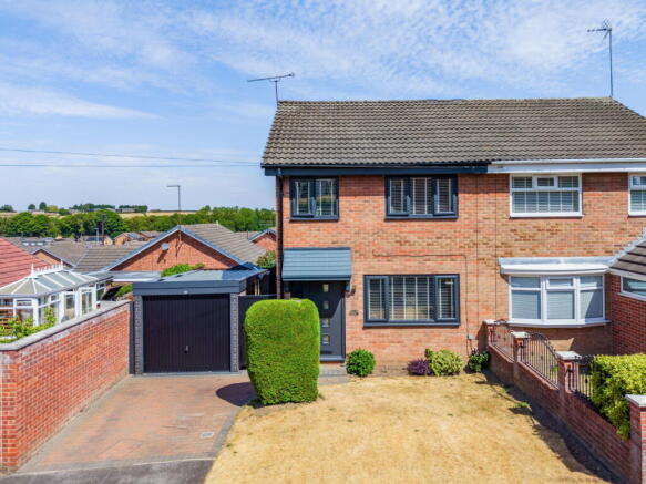 3 bed Semi-Detached for sale in rotherham