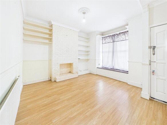 Brookscroft Road, Walthamstow, London, E17 photo 3