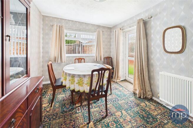 4 bed Semi-Detached for sale Image 6