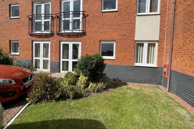 1 bed Apartment for sale Image 8