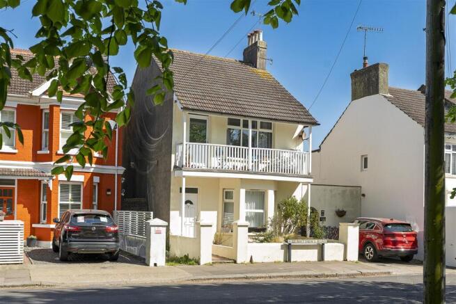 For Sale by Aspire Residential | St Matthews Road
