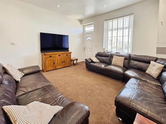 4 bed Terraced for sale Image 7