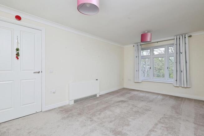 2 bed Apartment for sale Image 10