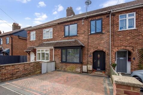 The Crescent, Andover