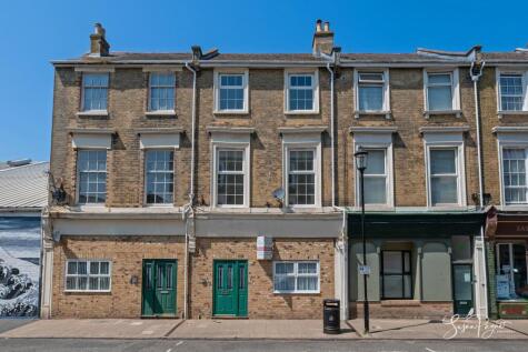 12 Clarence Road, East Cowes, PO32