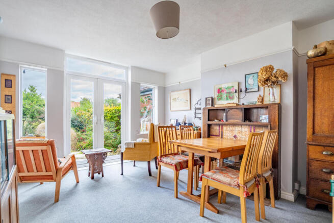 3 bed Semi-Detached for sale Image 3