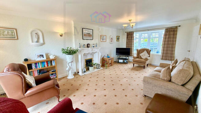 4 bed Detached for sale Image 4