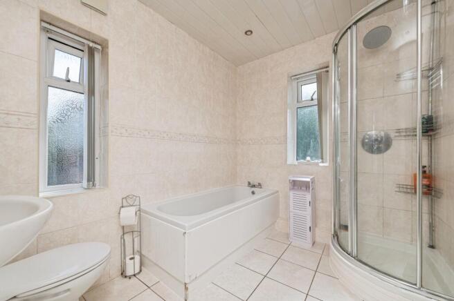 3 bed Semi-Detached for sale Image 9