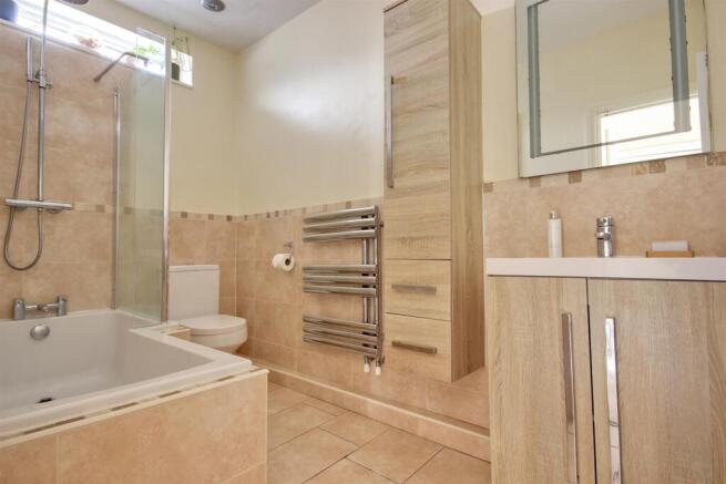 3 bed Semi-Detached for sale Image 11