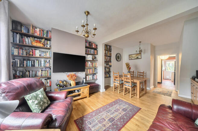 1439964-7-69d7ab2...