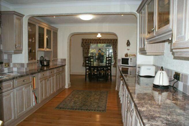 kitchen dining room