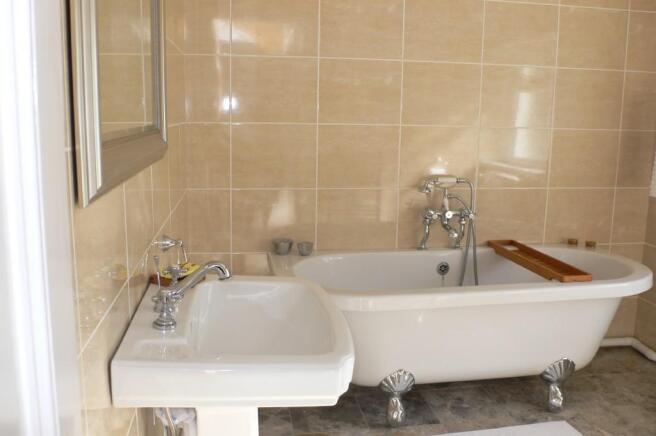 Bathroom/Toliet