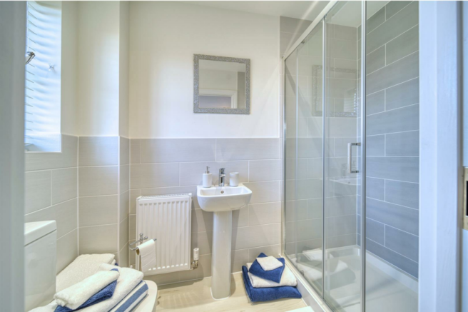 Plot 3 - En Suite.png