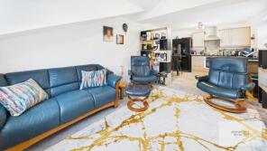 Flat 8, 50, Tottington Road, Bury BL8 1JY