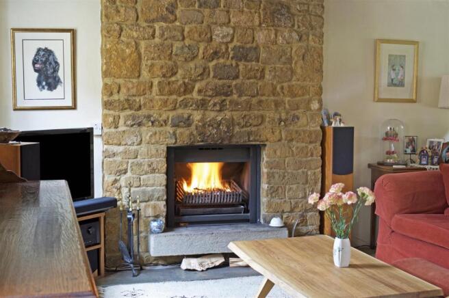 Throstle Cottage fpz