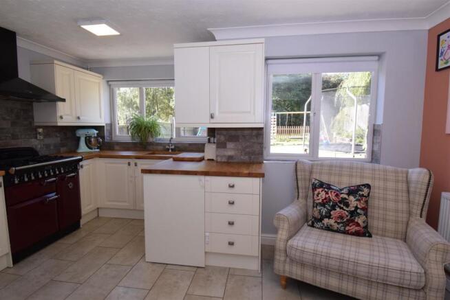 Kitchen/Breakfast Room