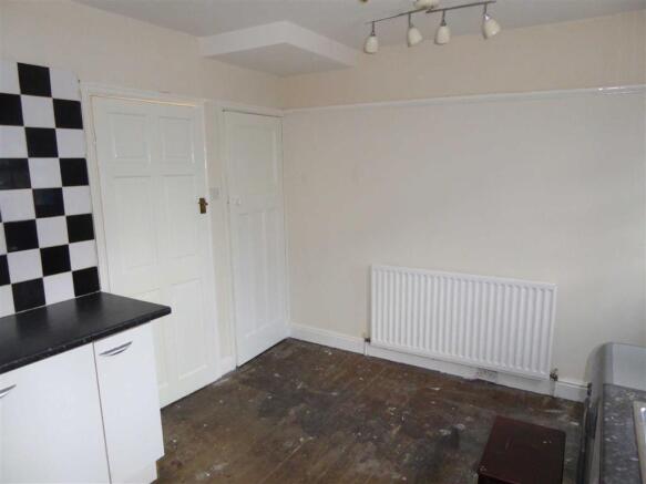 Dining Area: