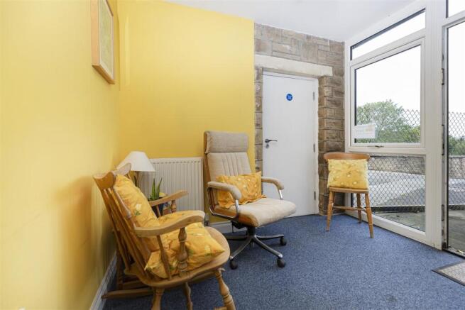 4 bed Detached for sale Image 5