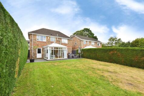 Crofters Close, Killamarsh, Sheffield, Derbyshire, S21