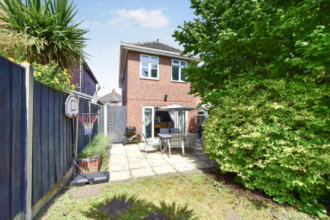 3 bed Semi-Detached for sale Image 4