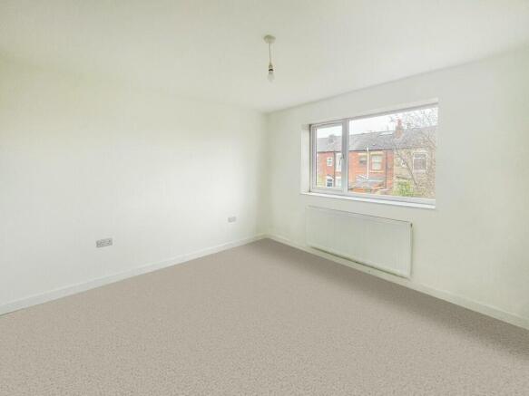 3 bed Town House for sale Image 10