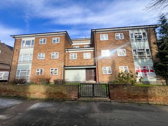 Dale Court E18