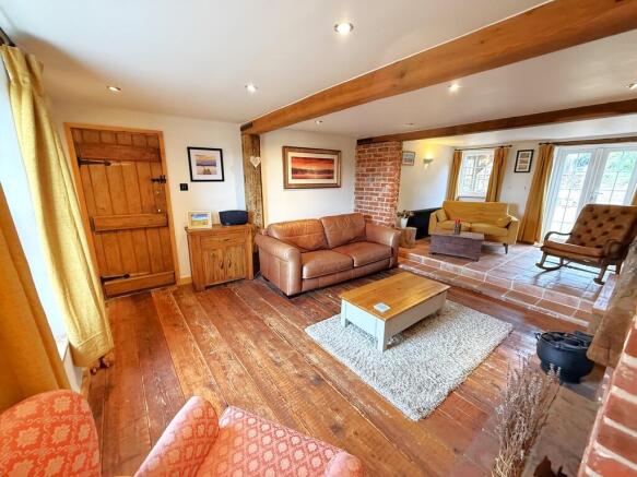 LIVING ROOM 2