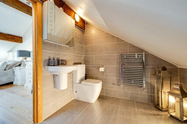 ENSUITE SHOWER ROOM