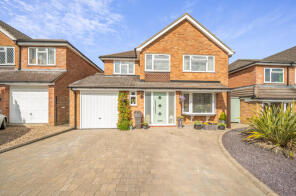 34, Brierley Close, Dunstable LU6 3NB