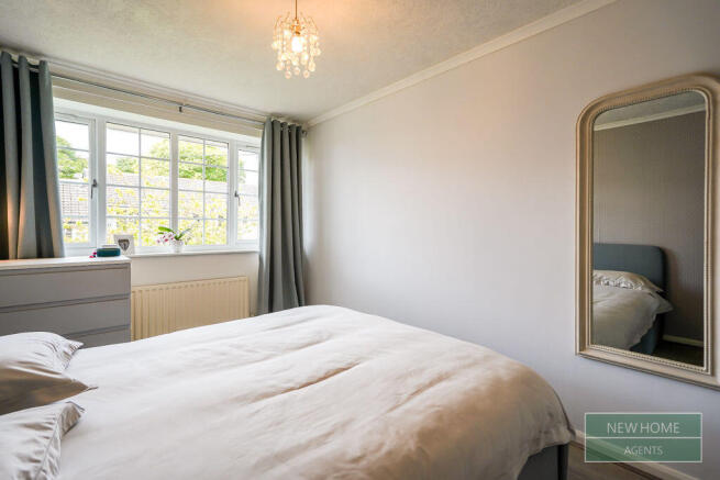 3 bed Terraced for sale Image 10