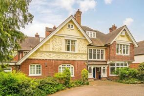 Flat 4, 22, Langley Avenue, Surbiton KT6 6QW