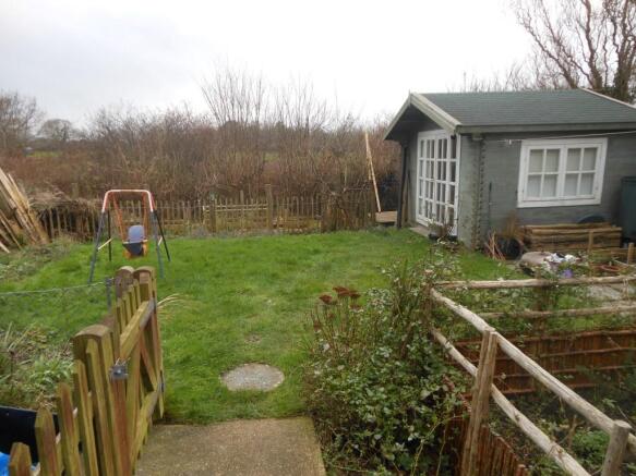 593. lawn to view.JP