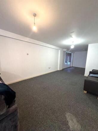 1 COMPASS HOUSE - LOUNGE 2.jpg