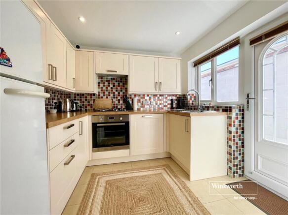 Argyle Road, Mudeford, Christchurch, BH23 photo 4