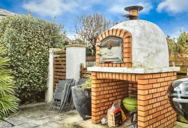 Pitza oven