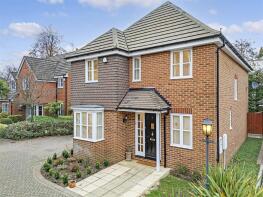 5, Duchess Grove, Buckhurst Hill IG9 5HA