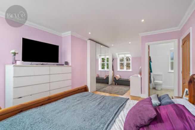 Haylett Lodge  -35